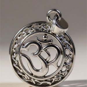 OM REDONDO FILIGRANA COLGANTE PLATA 952