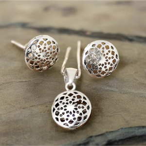 SET COLLAR Y PENDIENTES PLATA - MANDALA